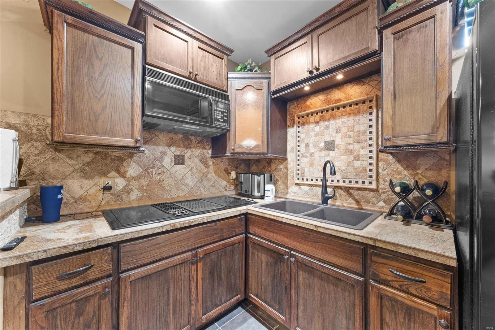 1008 Castleview Court Property Photo 29