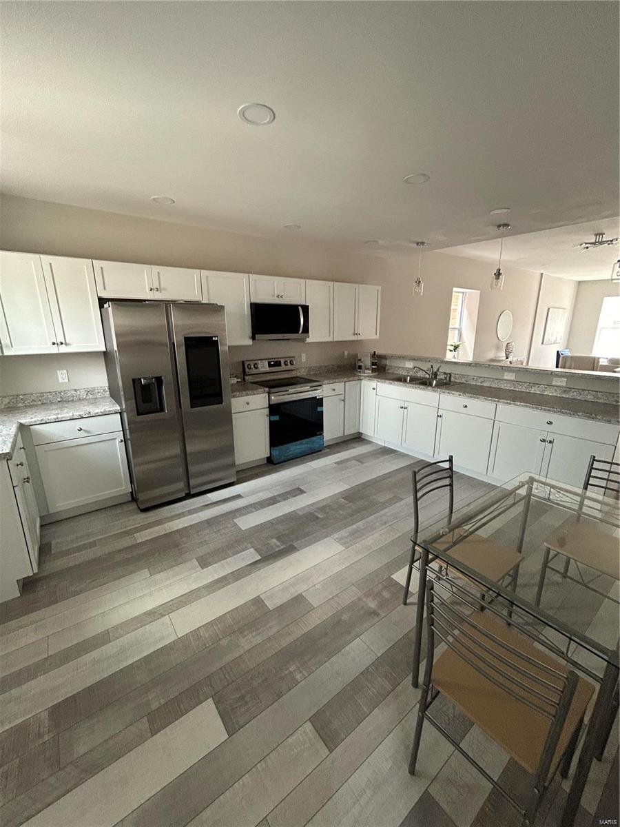 3803 Ashland Avenue Property Photo 6