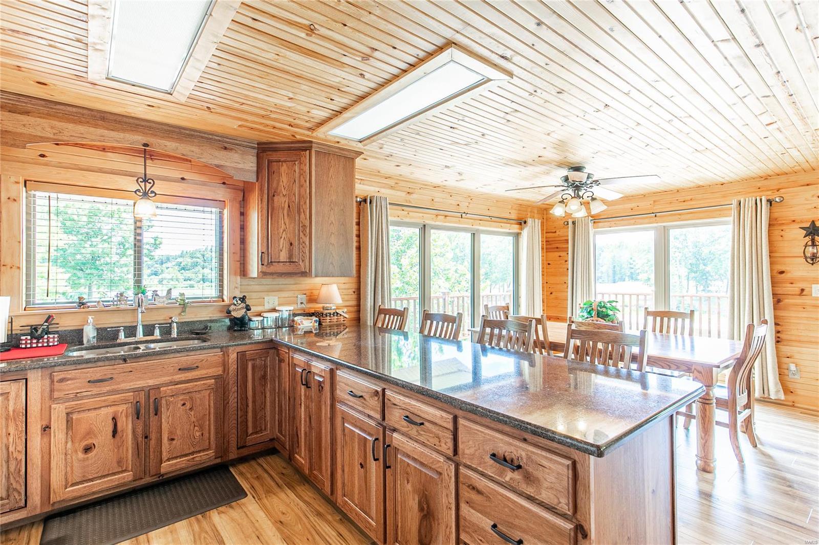 1901 River Valley Road Property Photo 13