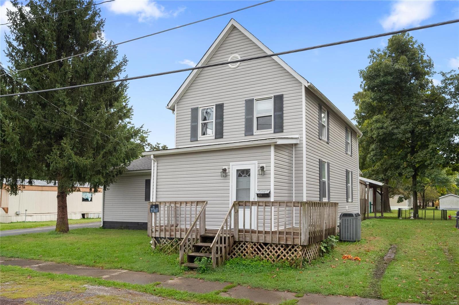 614 E South Street Property Photo 1