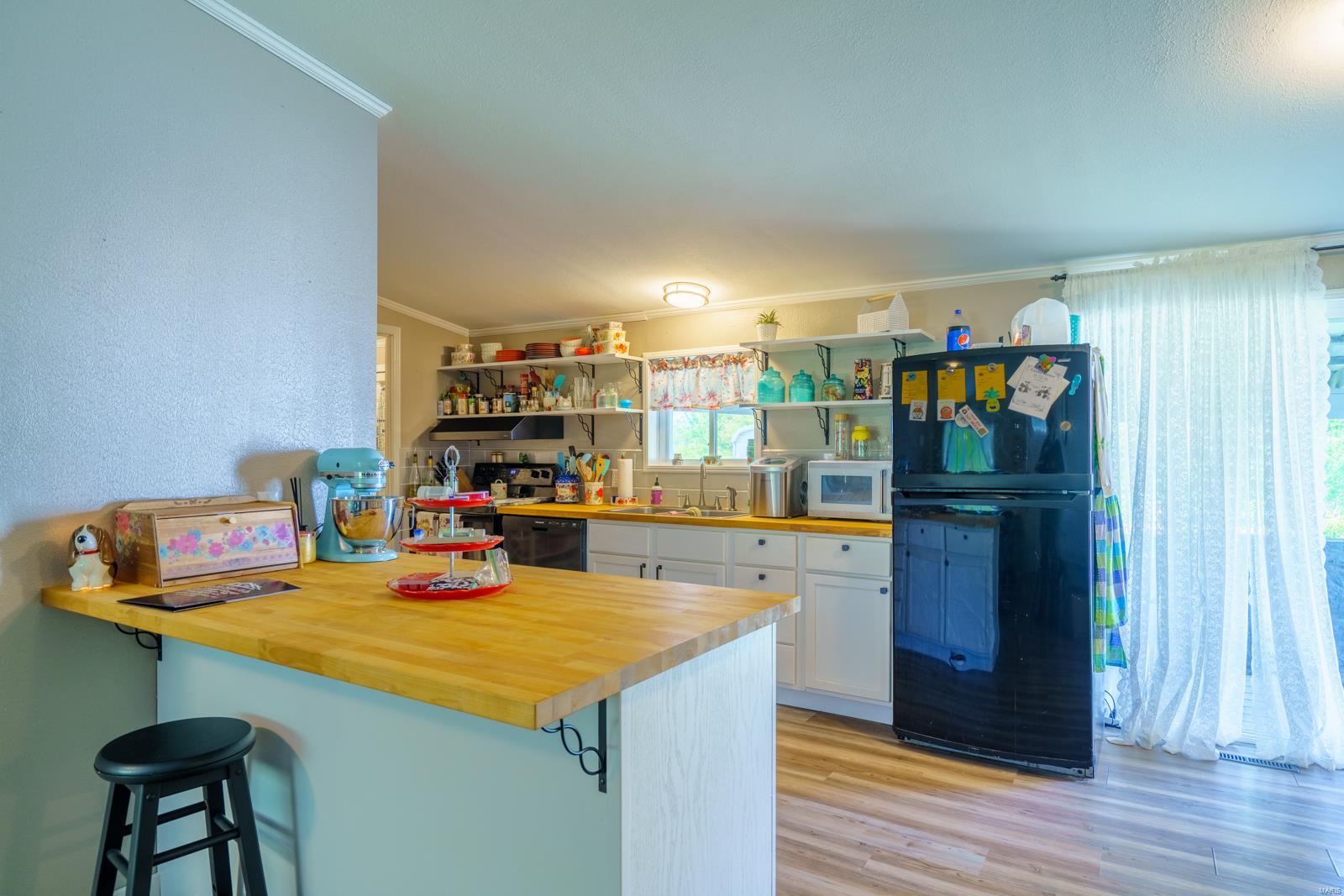 11669 Reed Road Property Photo 7