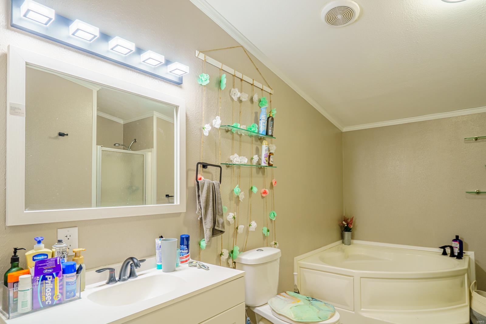 11669 Reed Road Property Photo 16
