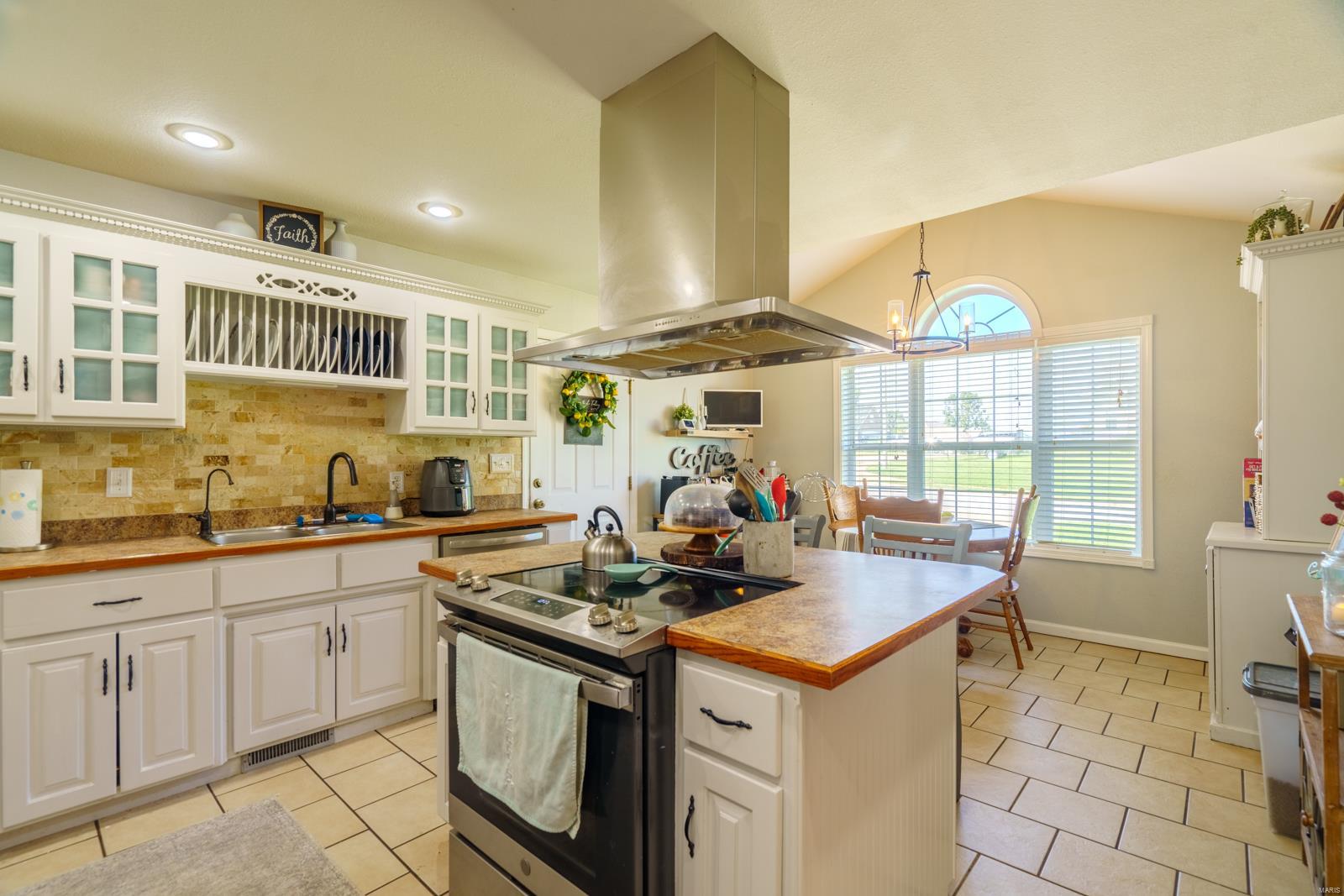124 Ridgeview Drive Property Photo 8
