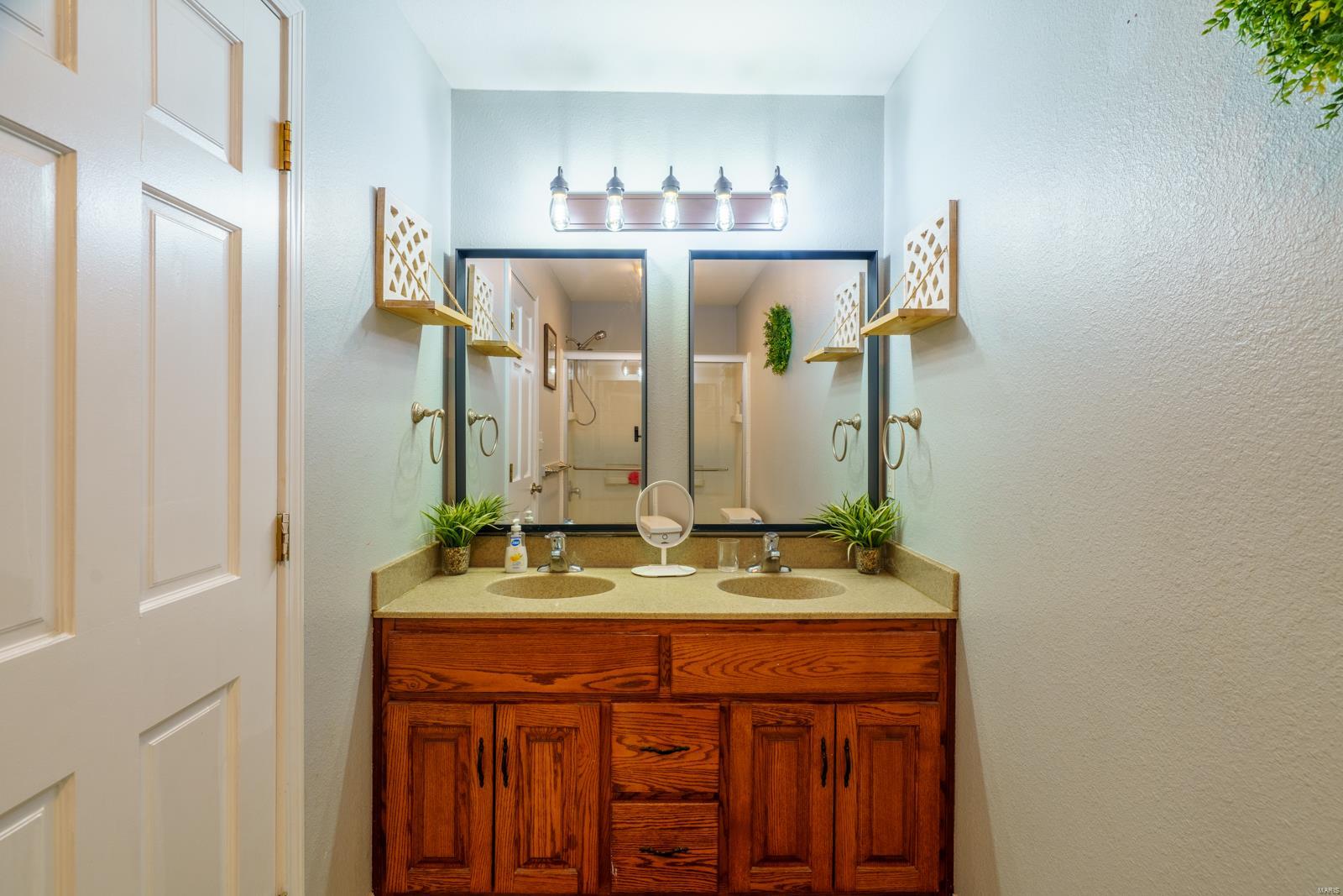 124 Ridgeview Drive Property Photo 16
