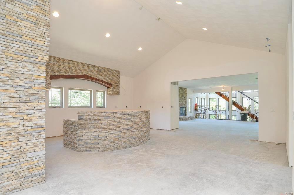 725 S Veterans Drive Property Photo 27