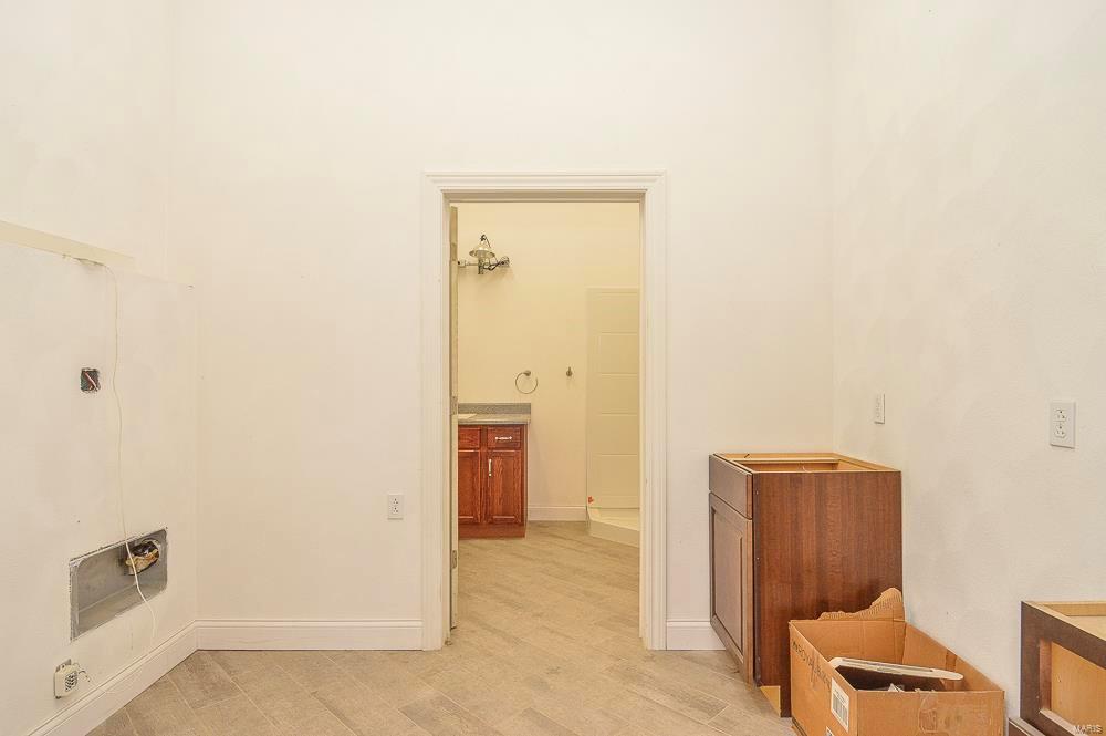 725 S Veterans Drive Property Photo 31