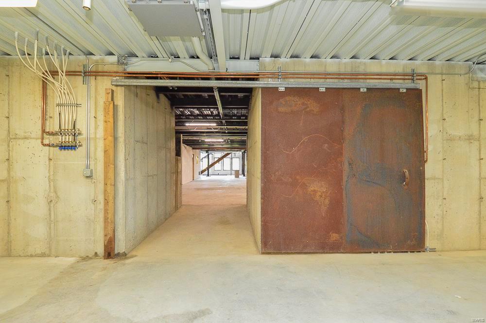 725 S Veterans Drive Property Photo 36