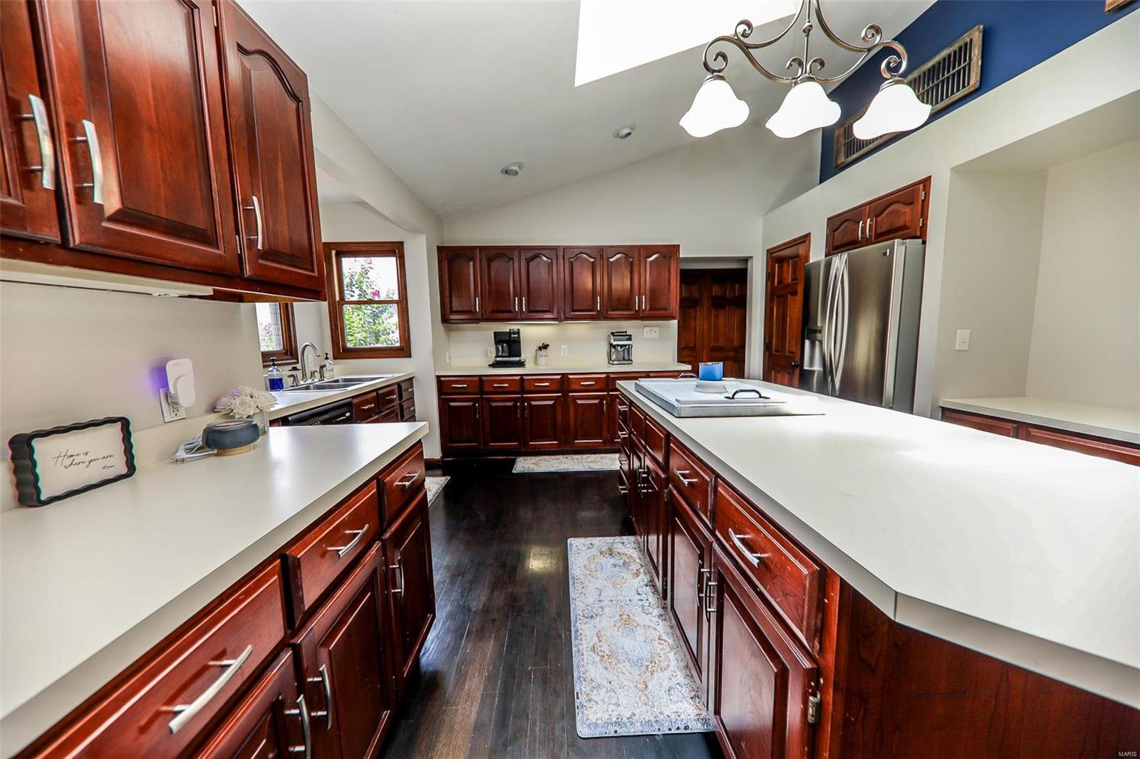 3100 Wabash Avenue Property Photo 4