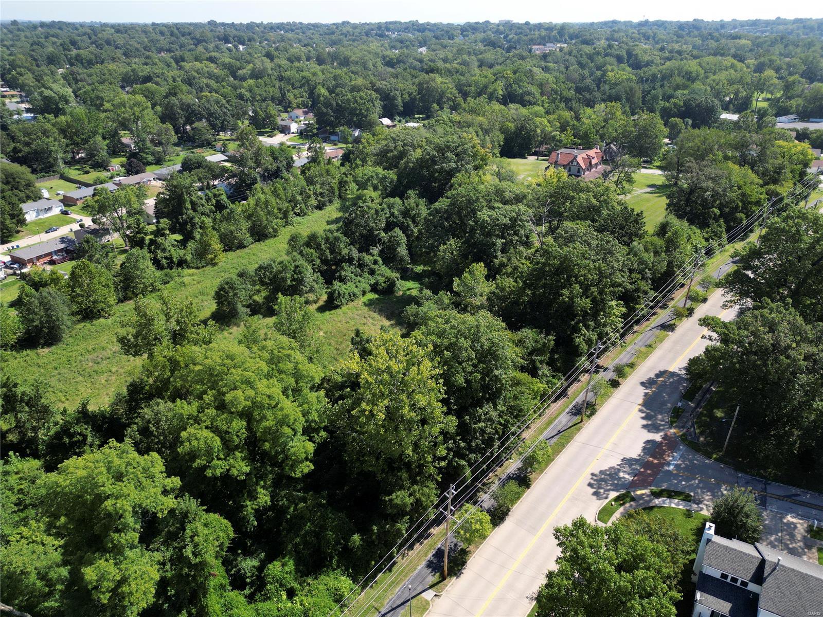 211 Midland Avenue Property Photo 14
