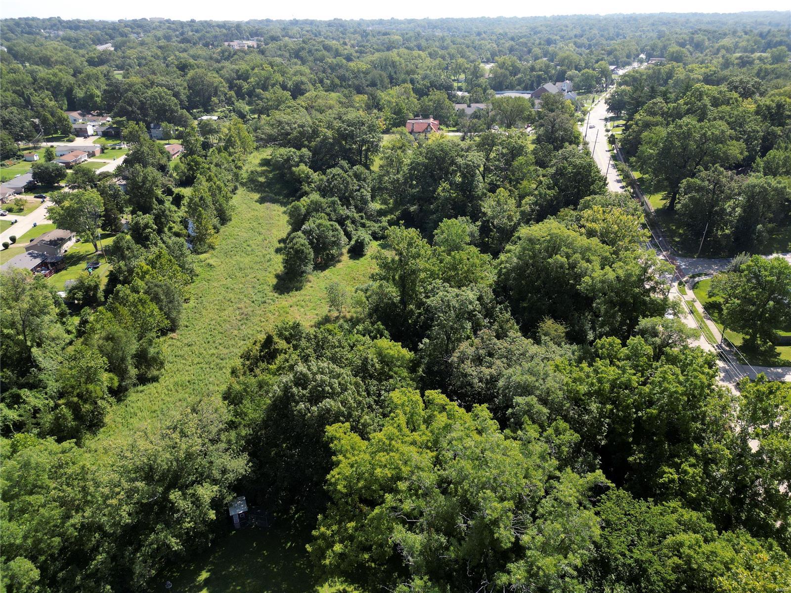 211 Midland Avenue Property Photo 16