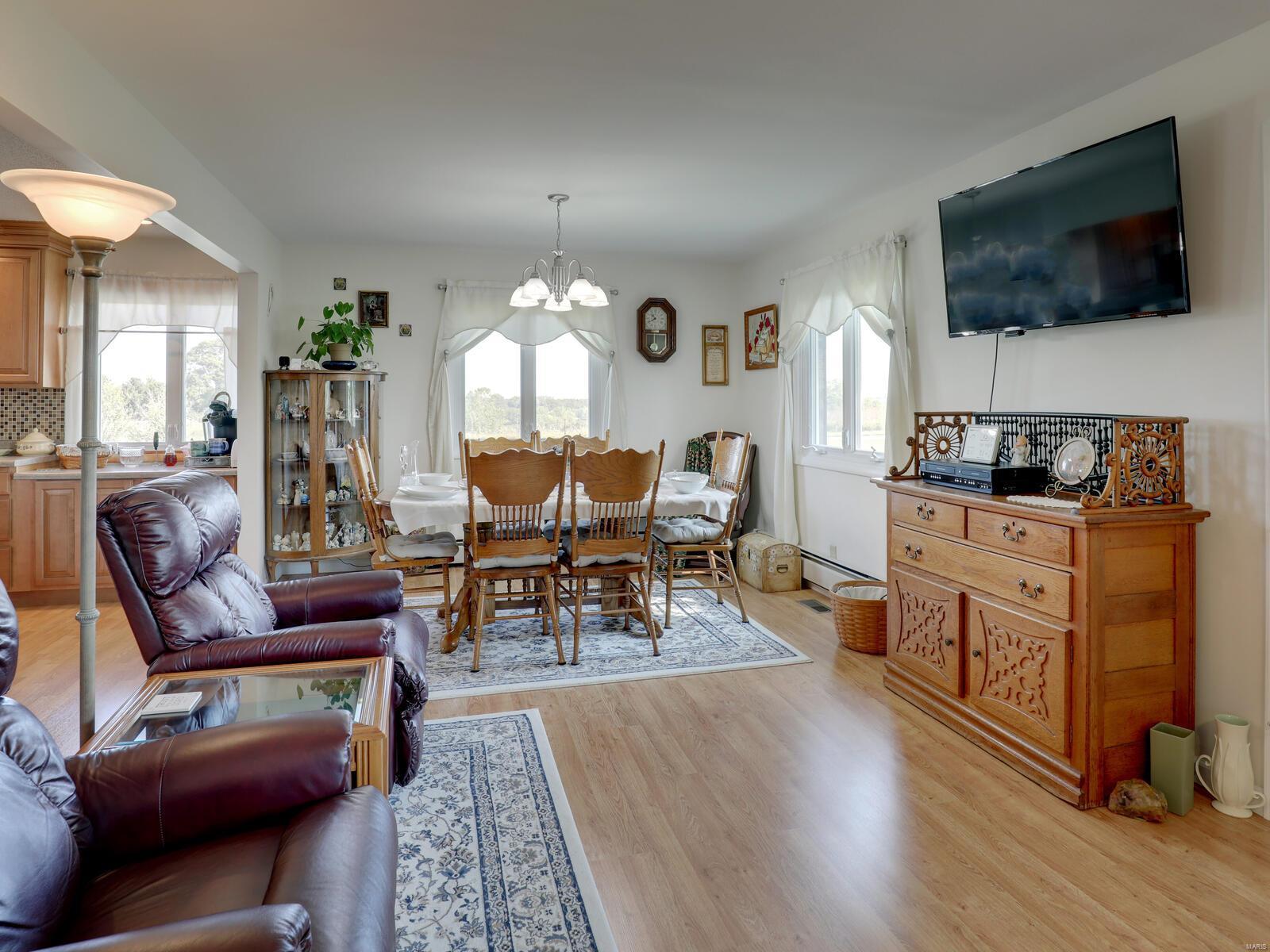 13231 New London Gravel Road Property Photo 9