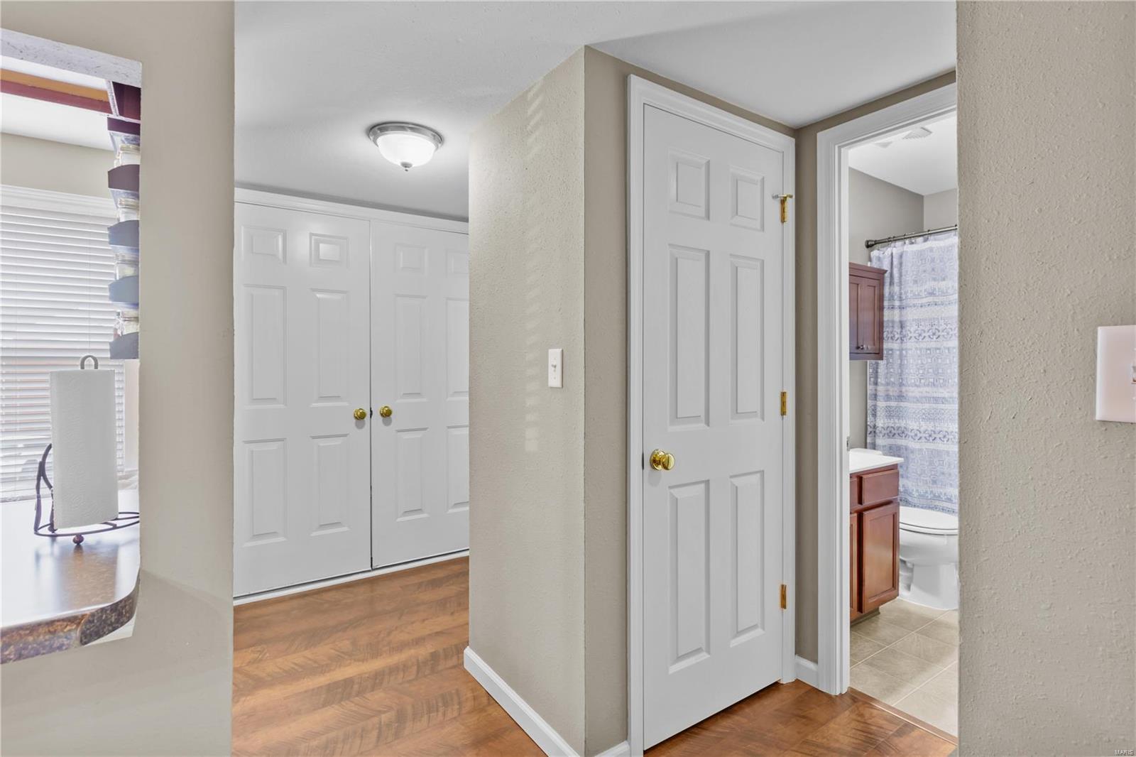 1943 Greenpoint Drive 301 Property Photo 10