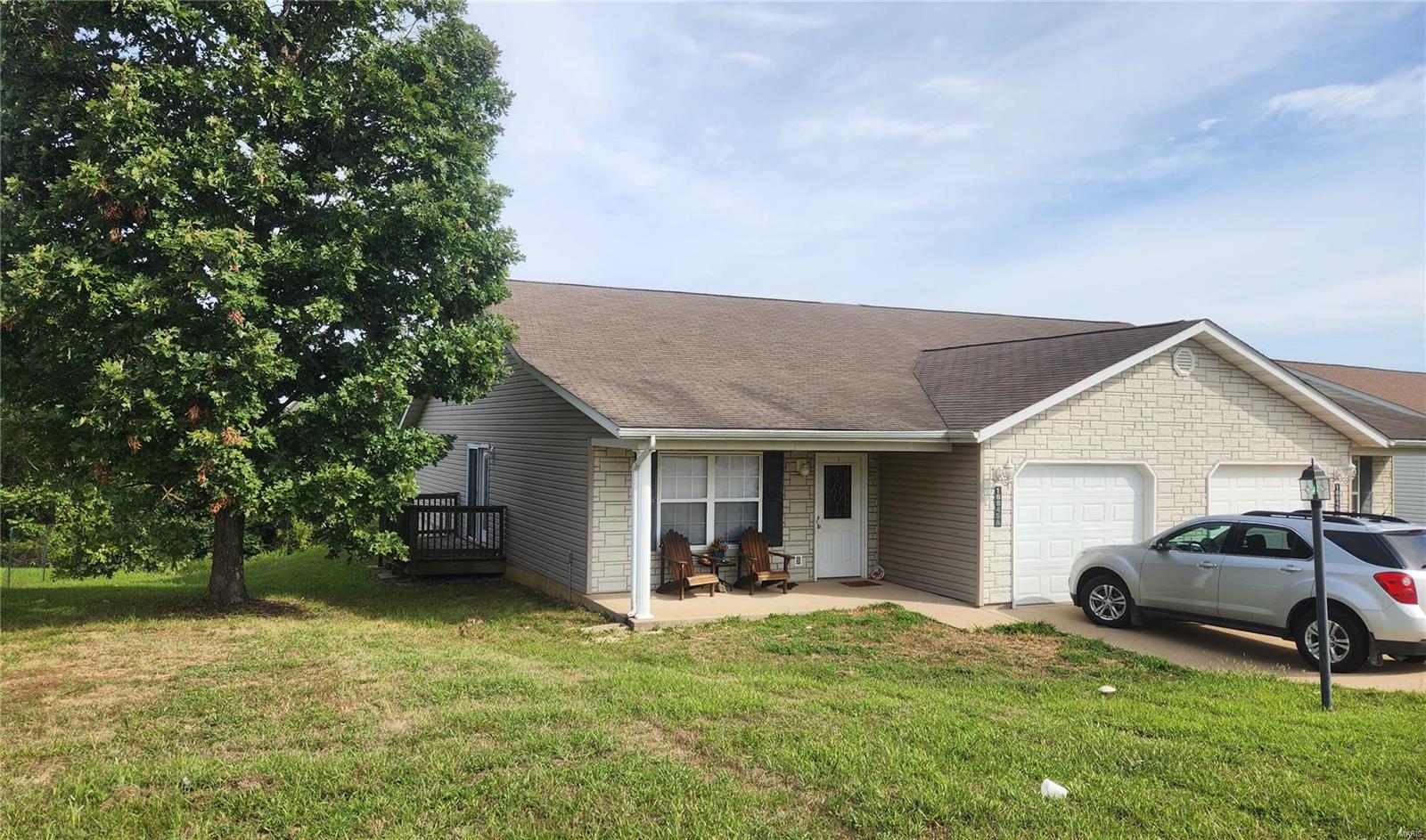 16845 Huntington A & B Property Photo 3