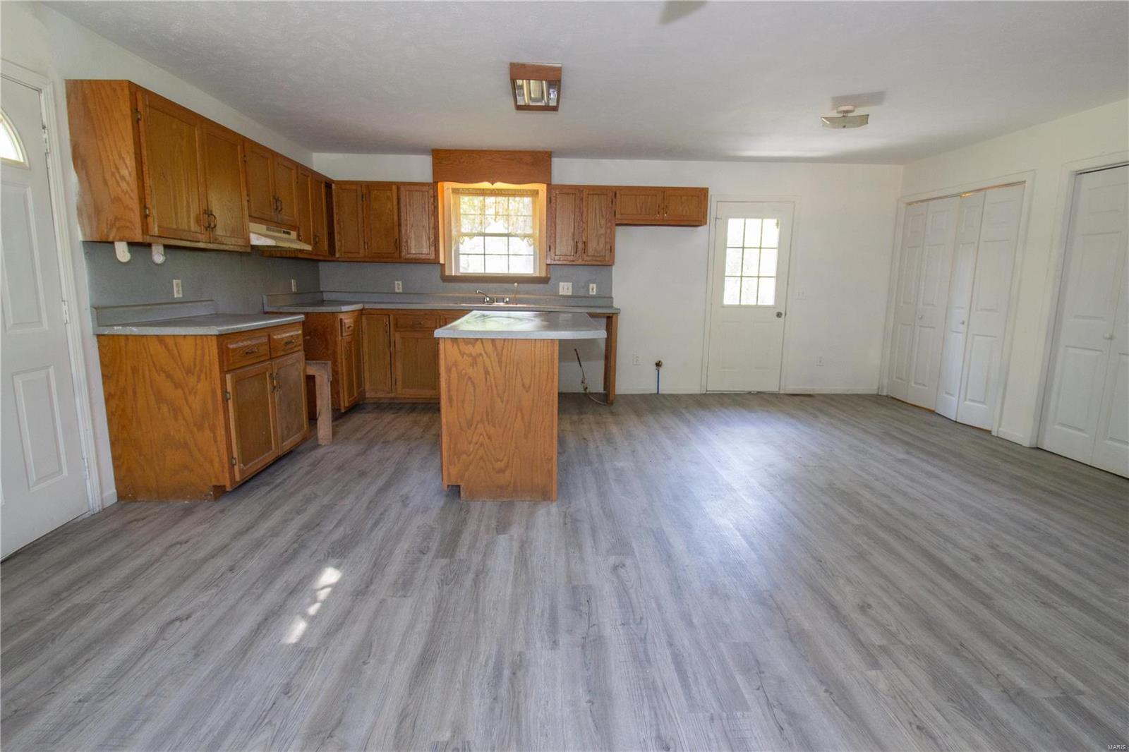 15290 Hoth Road Property Photo 7
