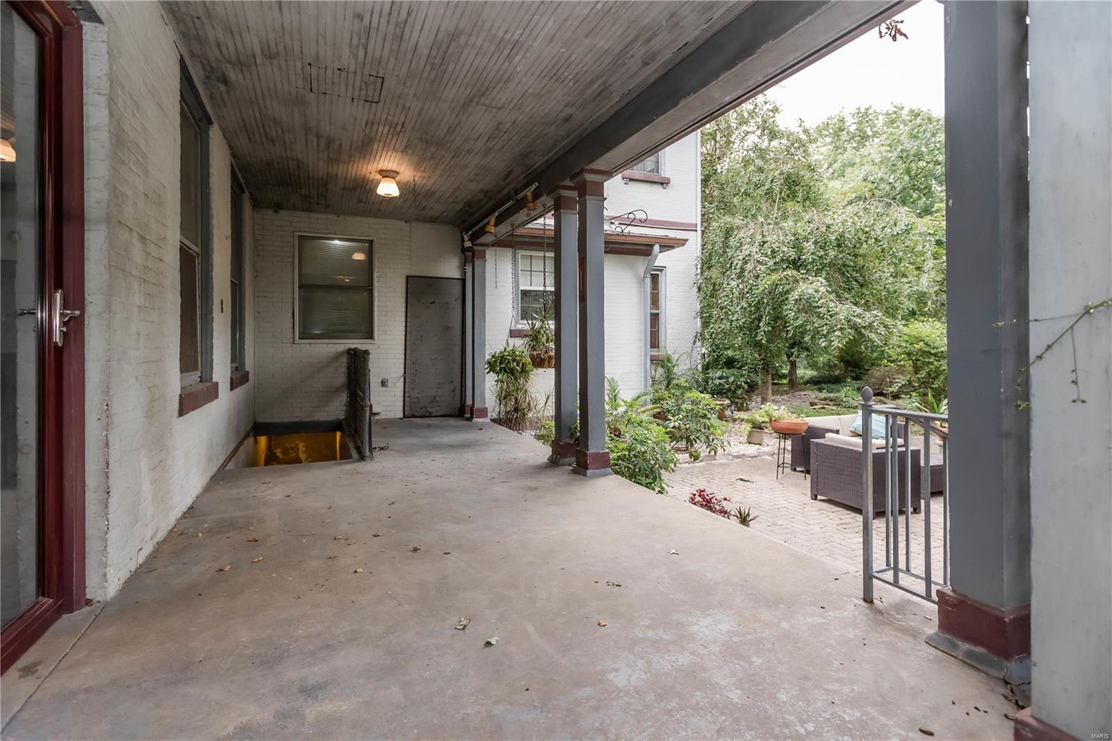 111 N Walnut Street Property Photo 10