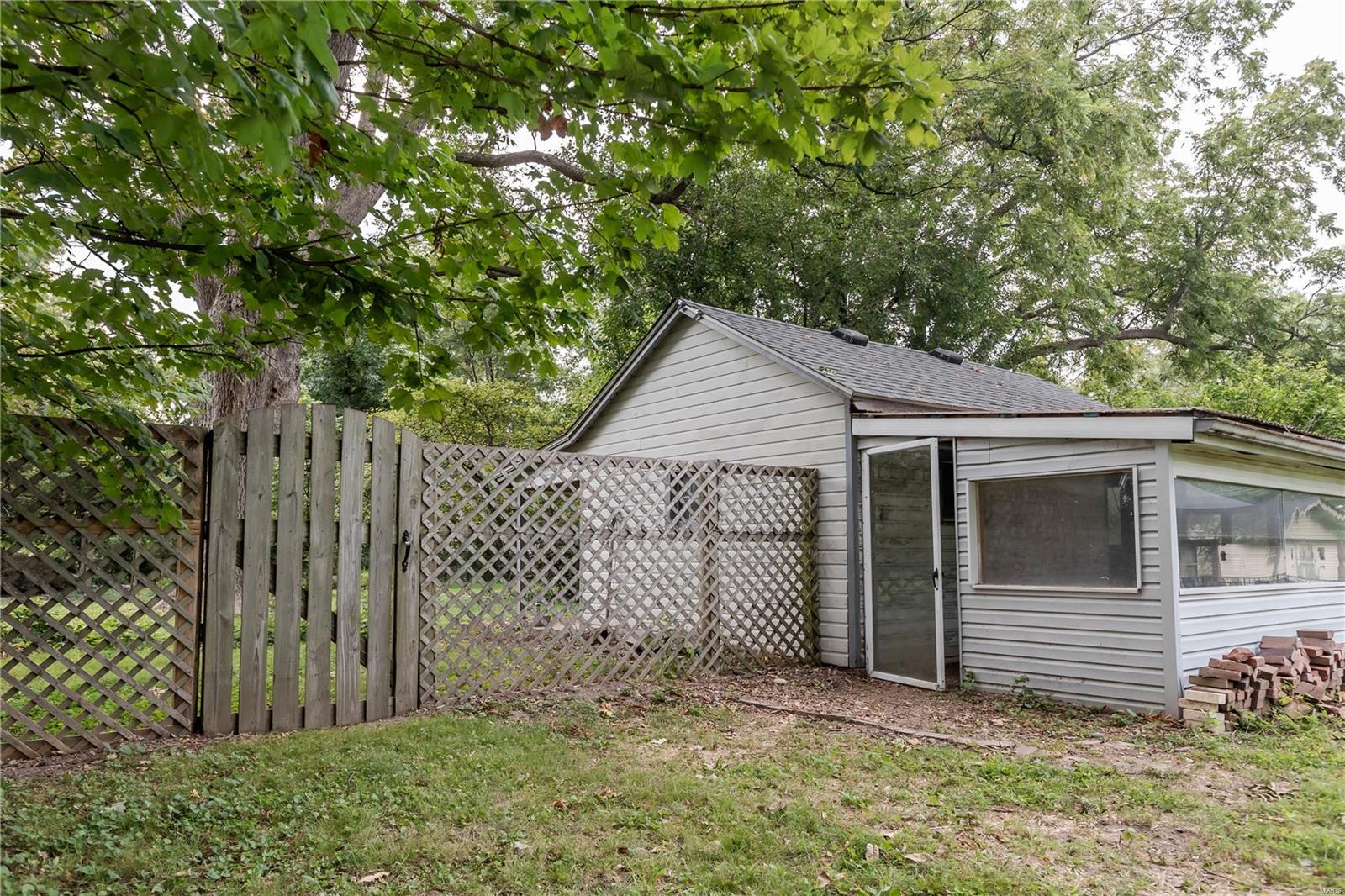 111 N Walnut Street Property Photo 26
