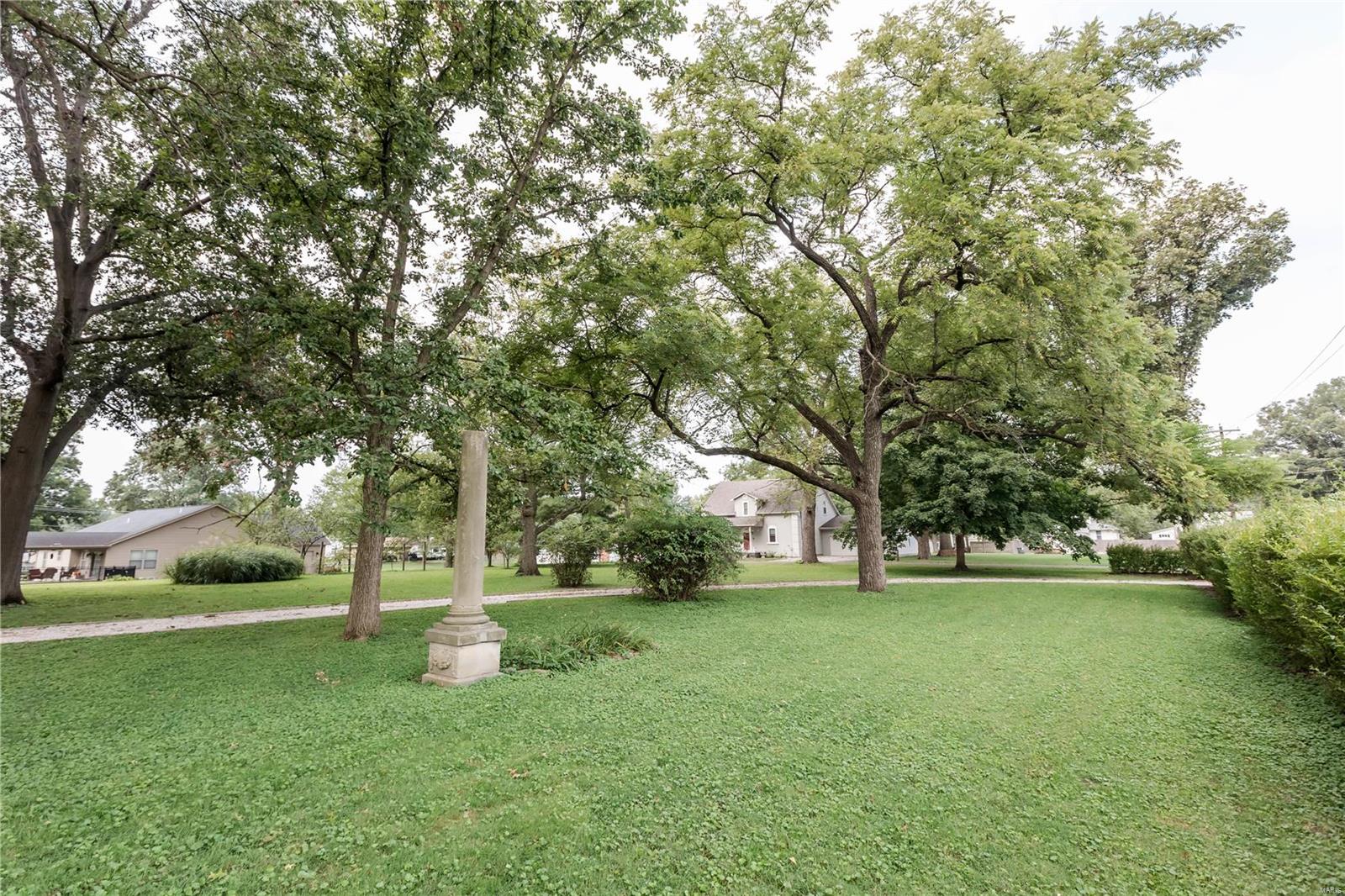111 N Walnut Street Property Photo 30