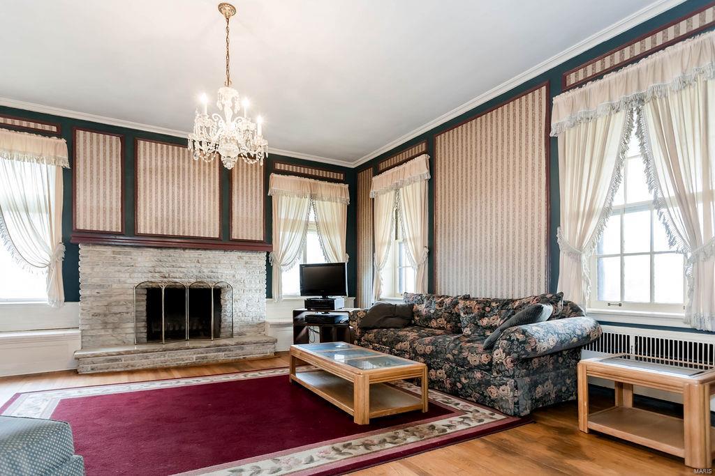 111 N Walnut Street Property Photo 36