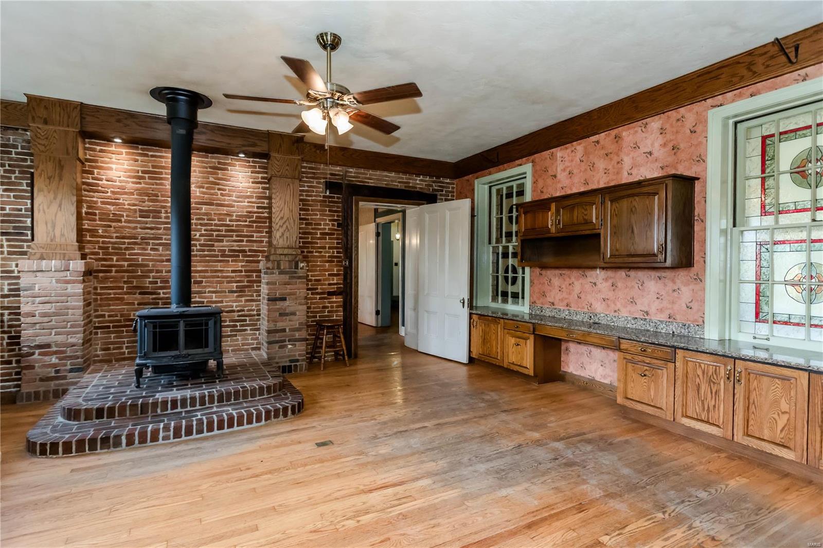 111 N Walnut Street Property Photo 50
