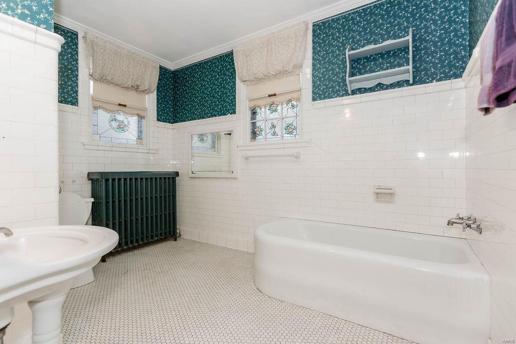111 N Walnut Street Property Photo 58