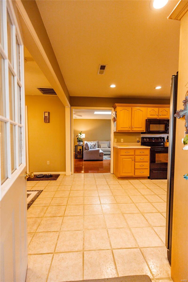 913 Plantation Property Photo 8