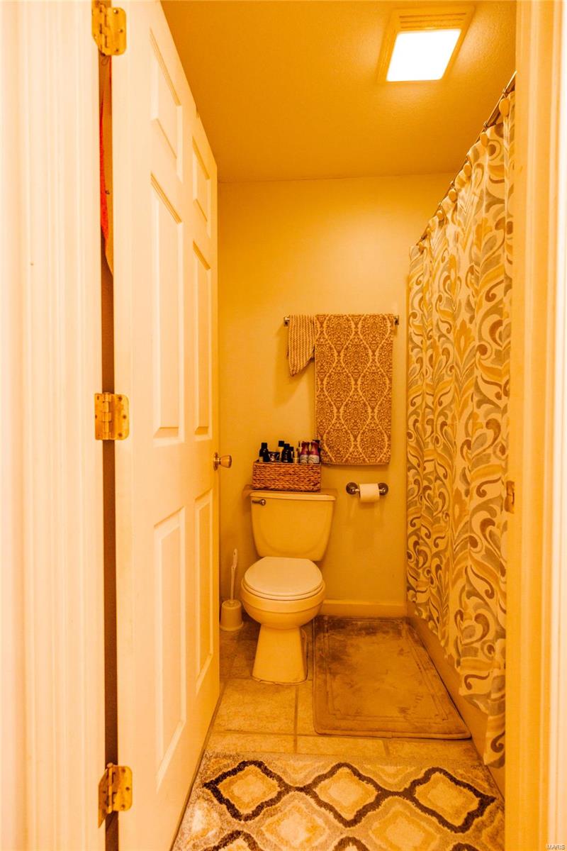 913 Plantation Property Photo 26