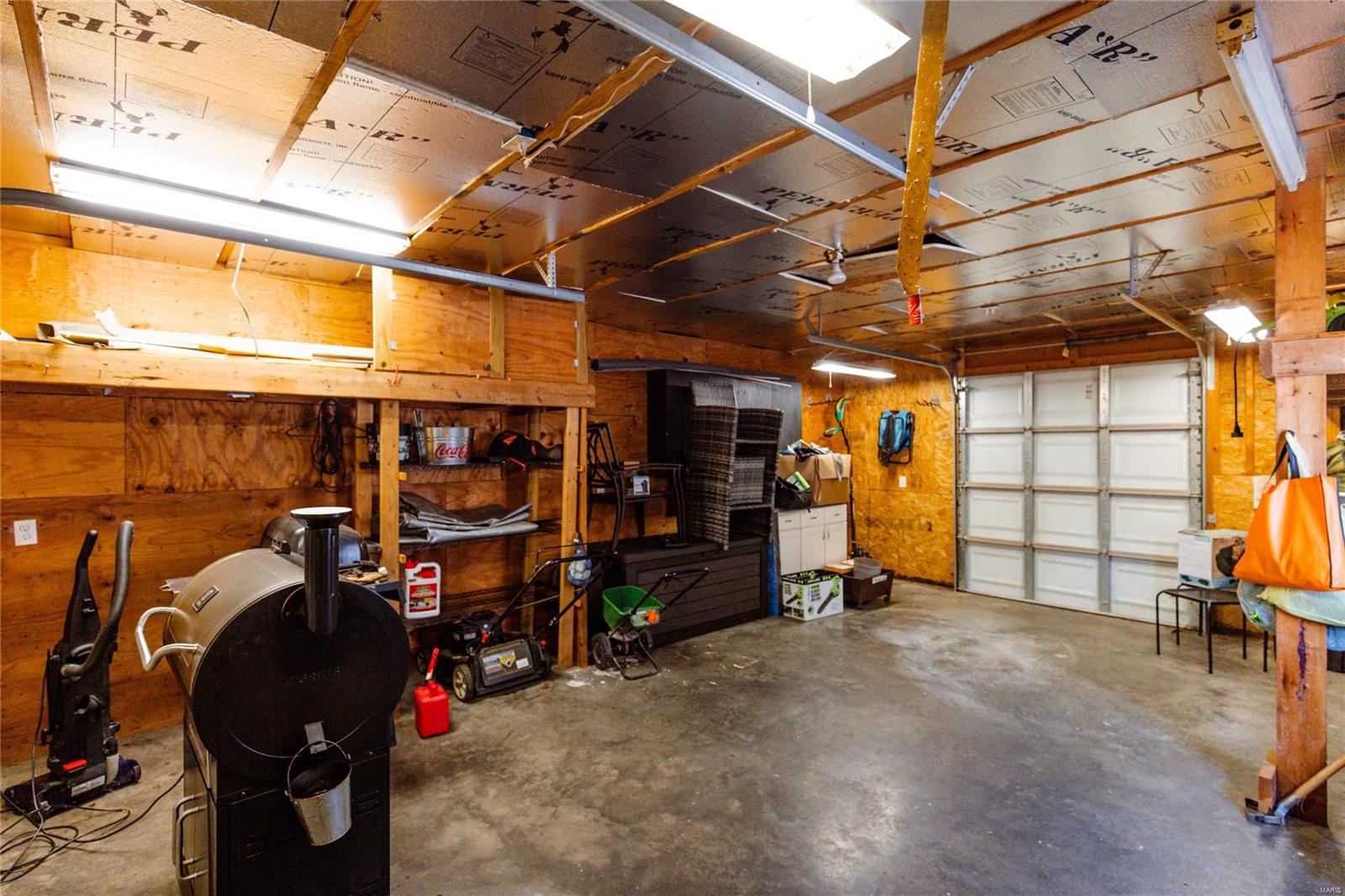 913 Plantation Property Photo 34