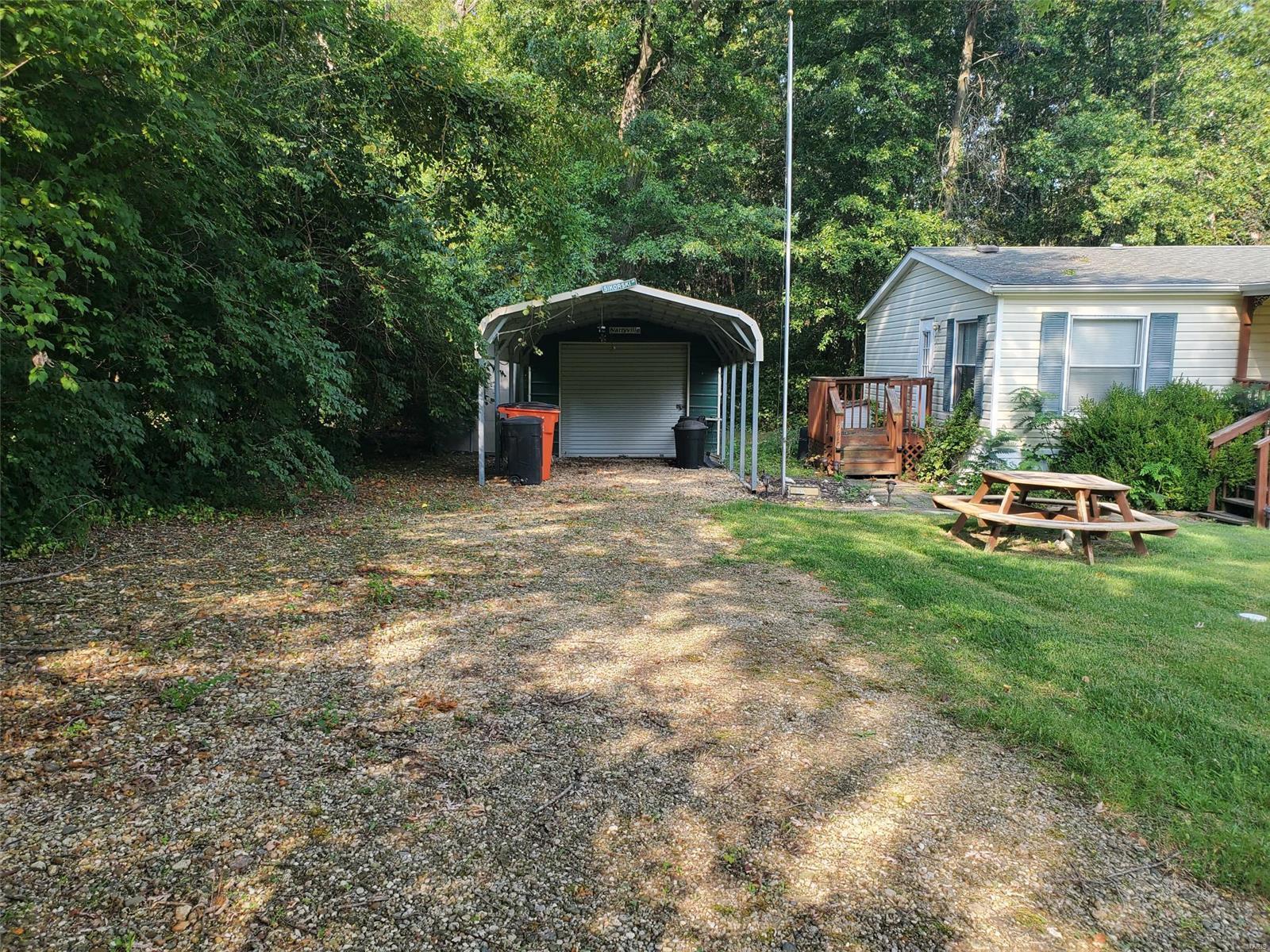 19617 Pam Lane Property Photo 4