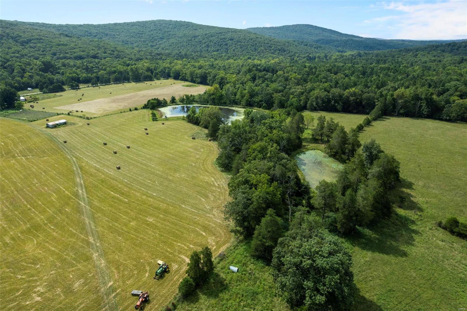 9965 Highway O Property Photo 3
