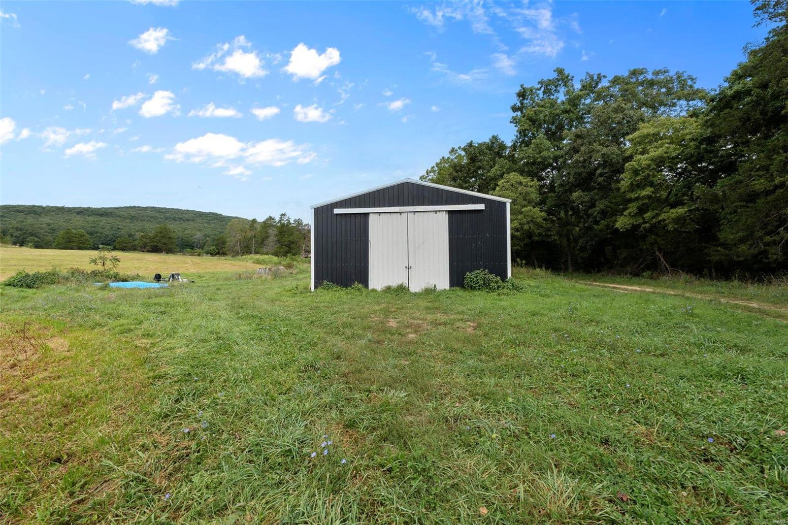 9965 Highway O Property Photo 35