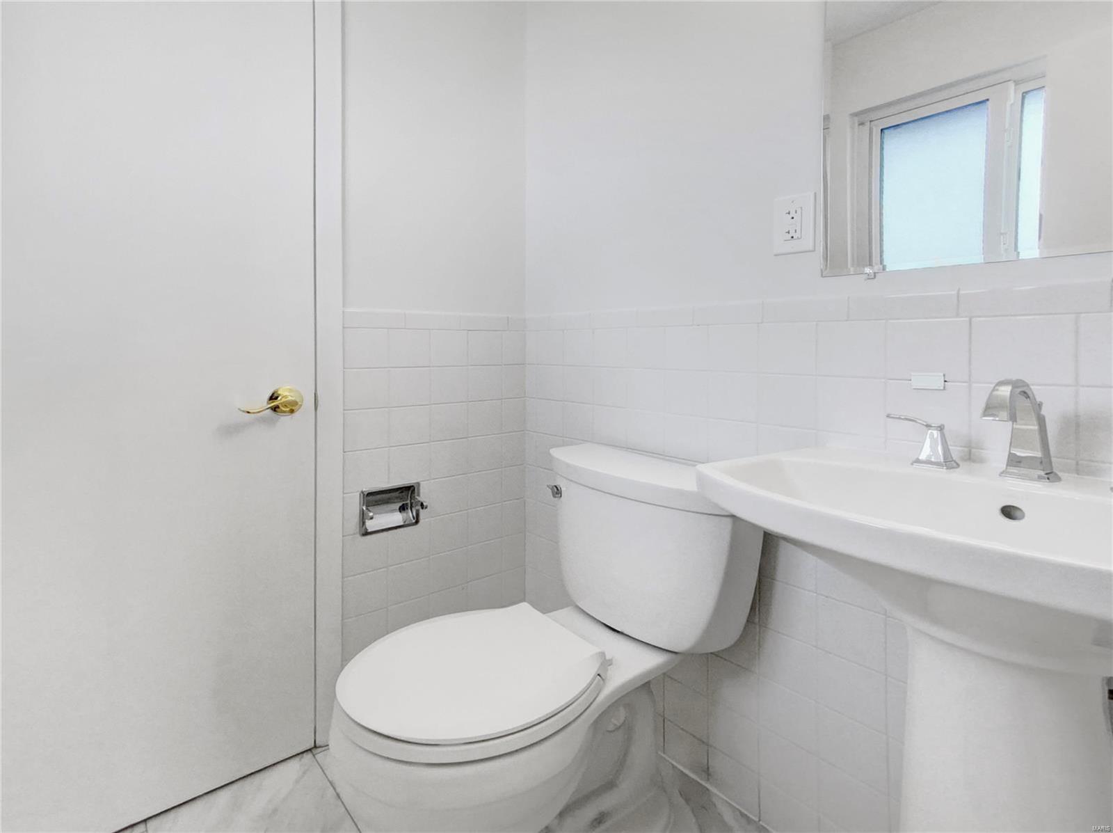 6823 Ardale Drive Property Photo 16