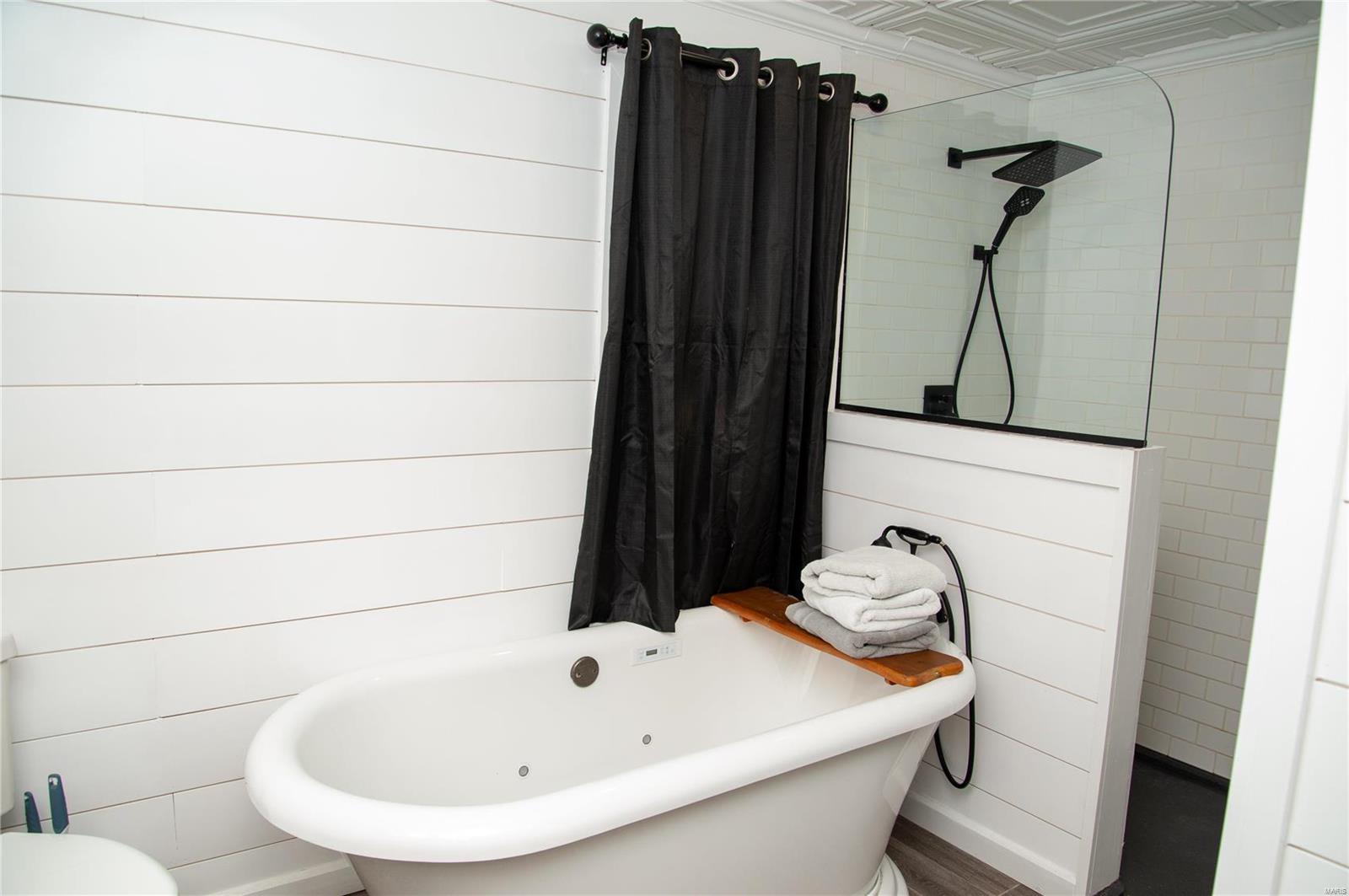 900 Dillworth Property Photo 23