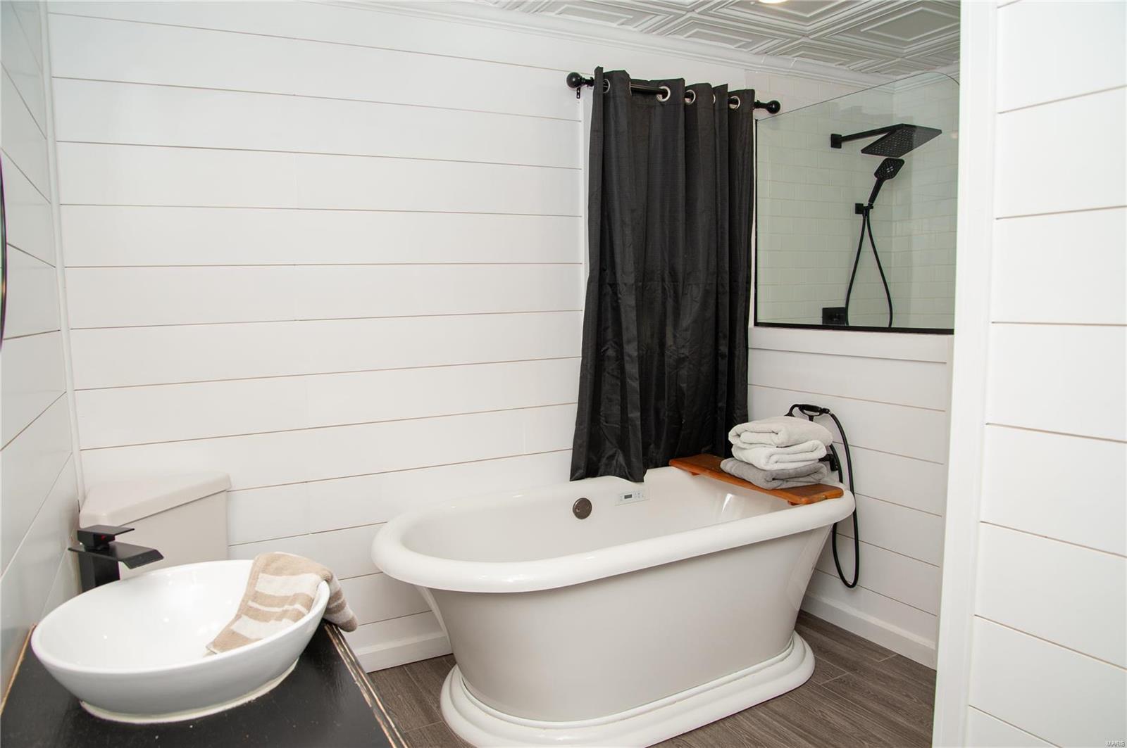 900 Dillworth Property Photo 24