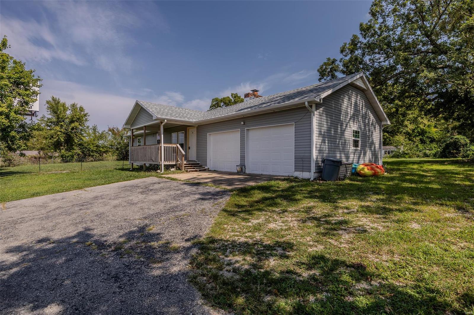 25492 Pennington Drive Property Photo 2