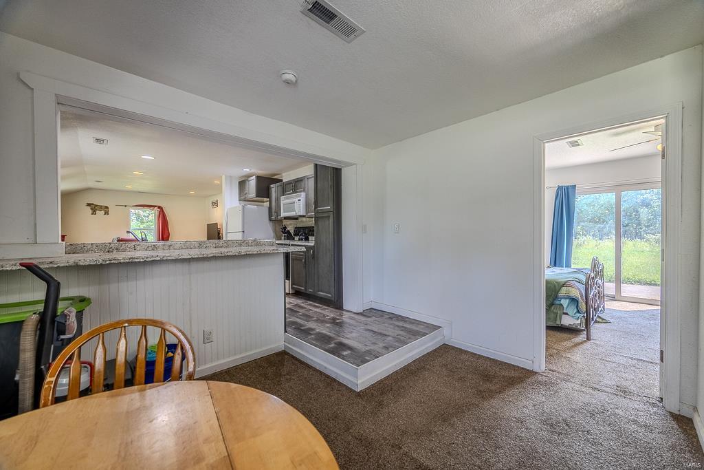 25402 Grindstone Road Property Photo 7