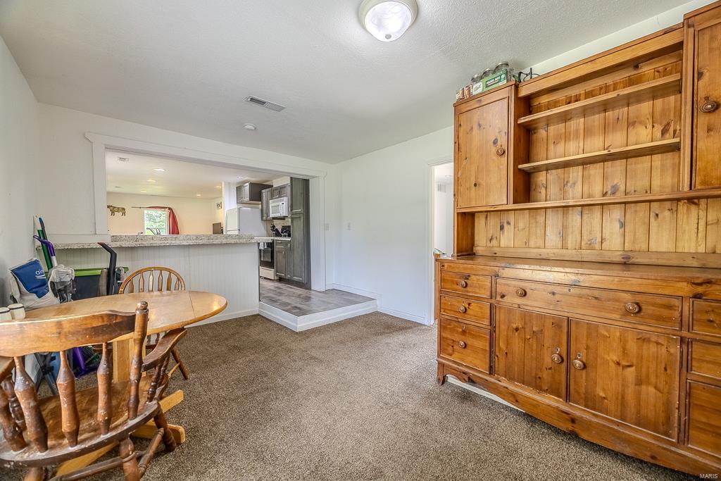 25402 Grindstone Road Property Photo 8