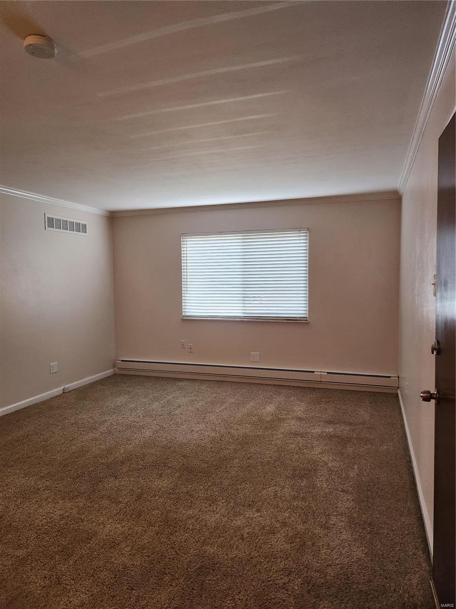 10123 Sakura Drive C Property Photo 3