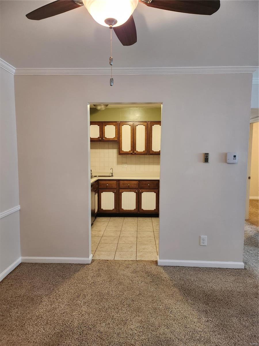 10123 Sakura Drive C Property Photo 5