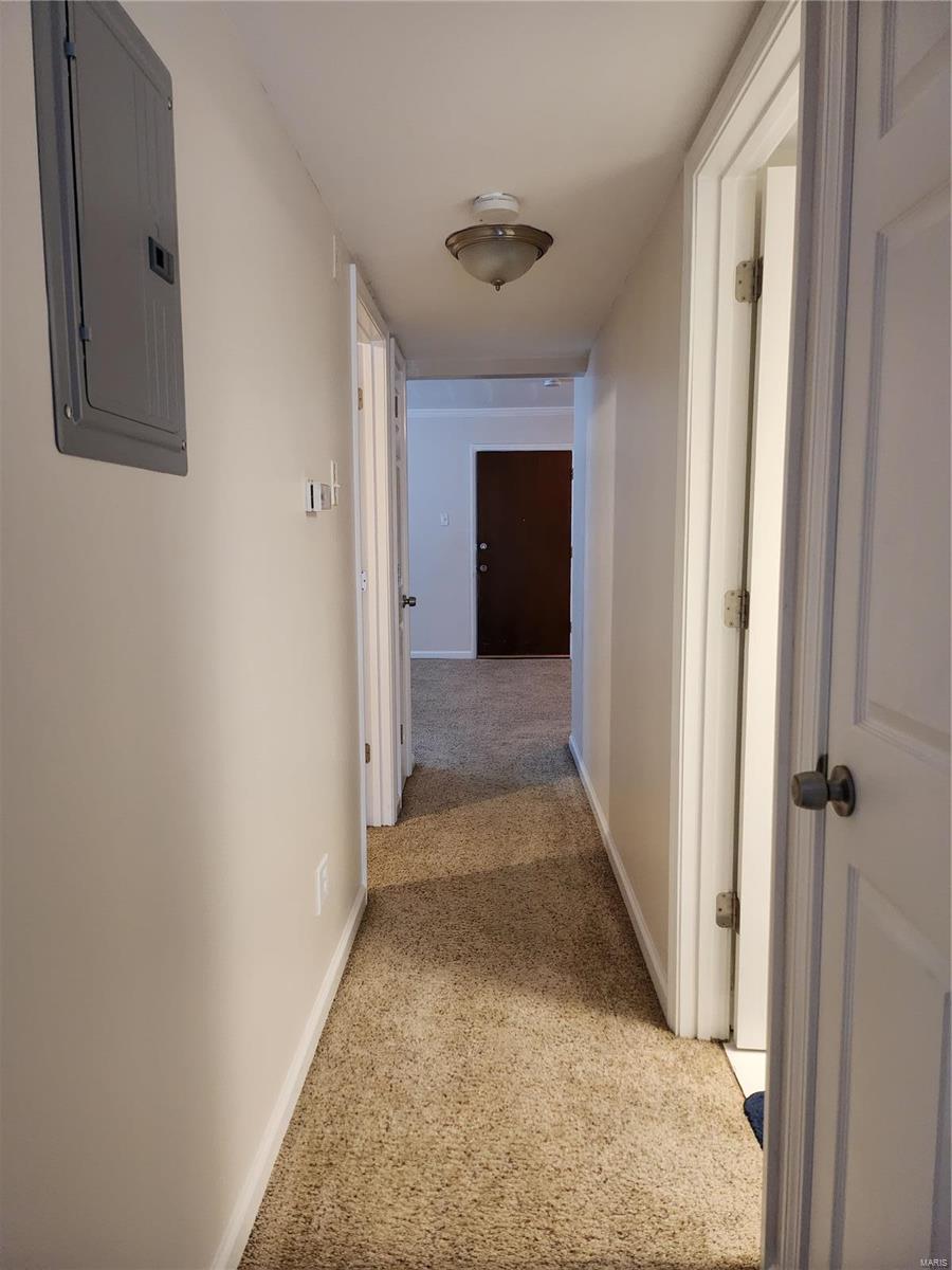 10123 Sakura Drive C Property Photo 7