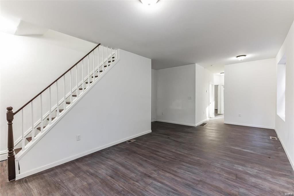 3710 Bamberger Avenue Property Photo 3