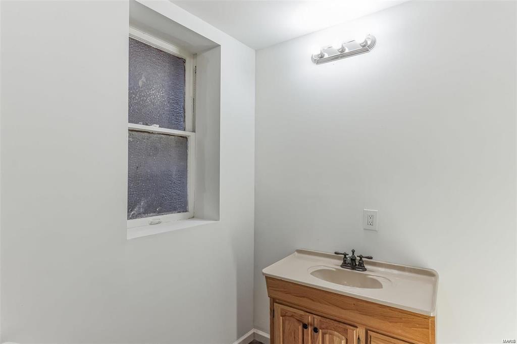 3710 Bamberger Avenue Property Photo 5