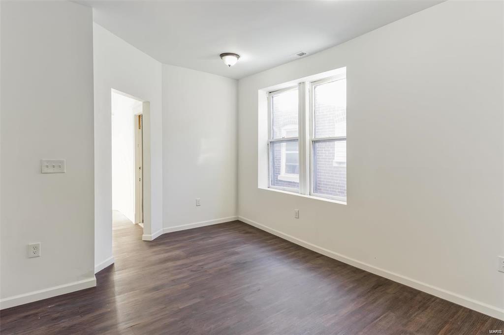 3710 Bamberger Avenue Property Photo 11