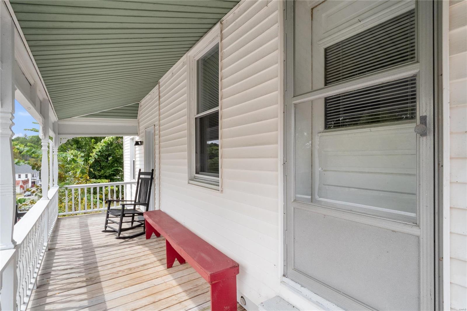 1137 Main Street Property Photo 3