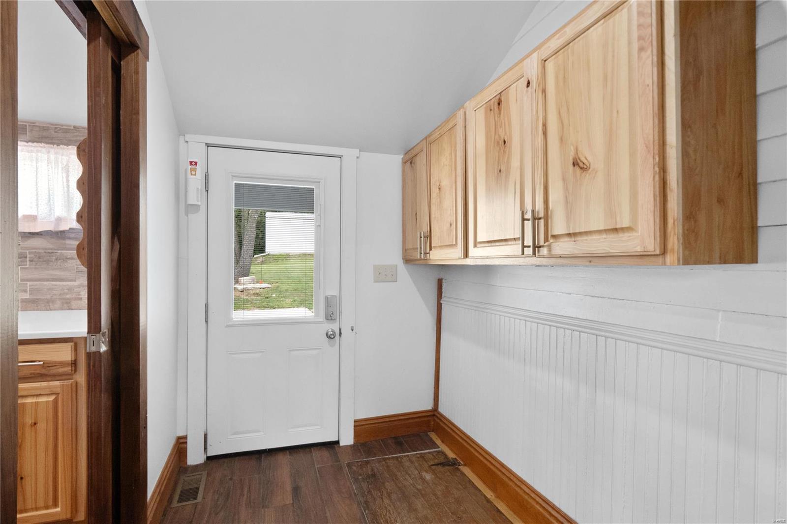 1137 Main Street Property Photo 15