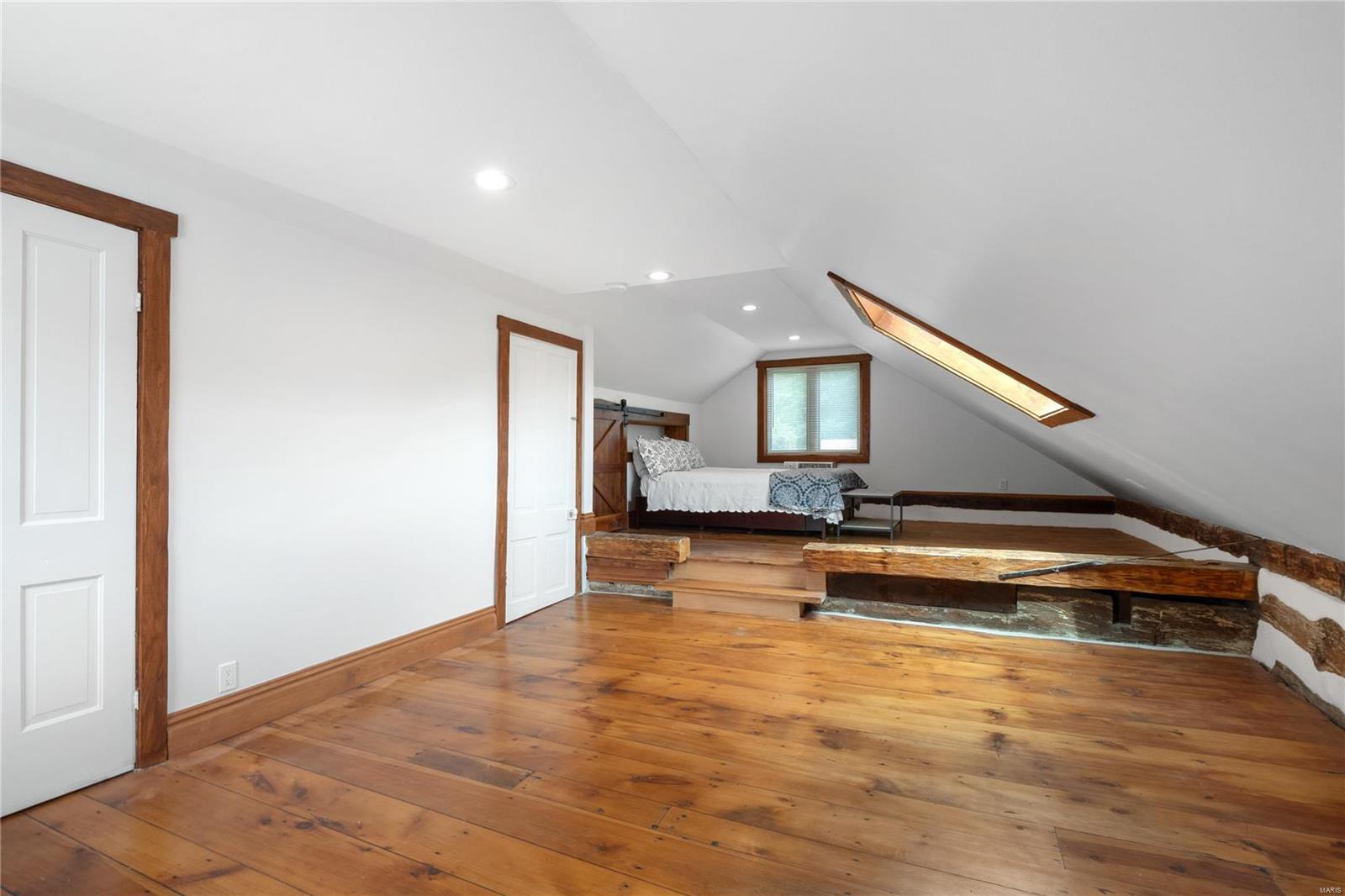 1137 Main Street Property Photo 16