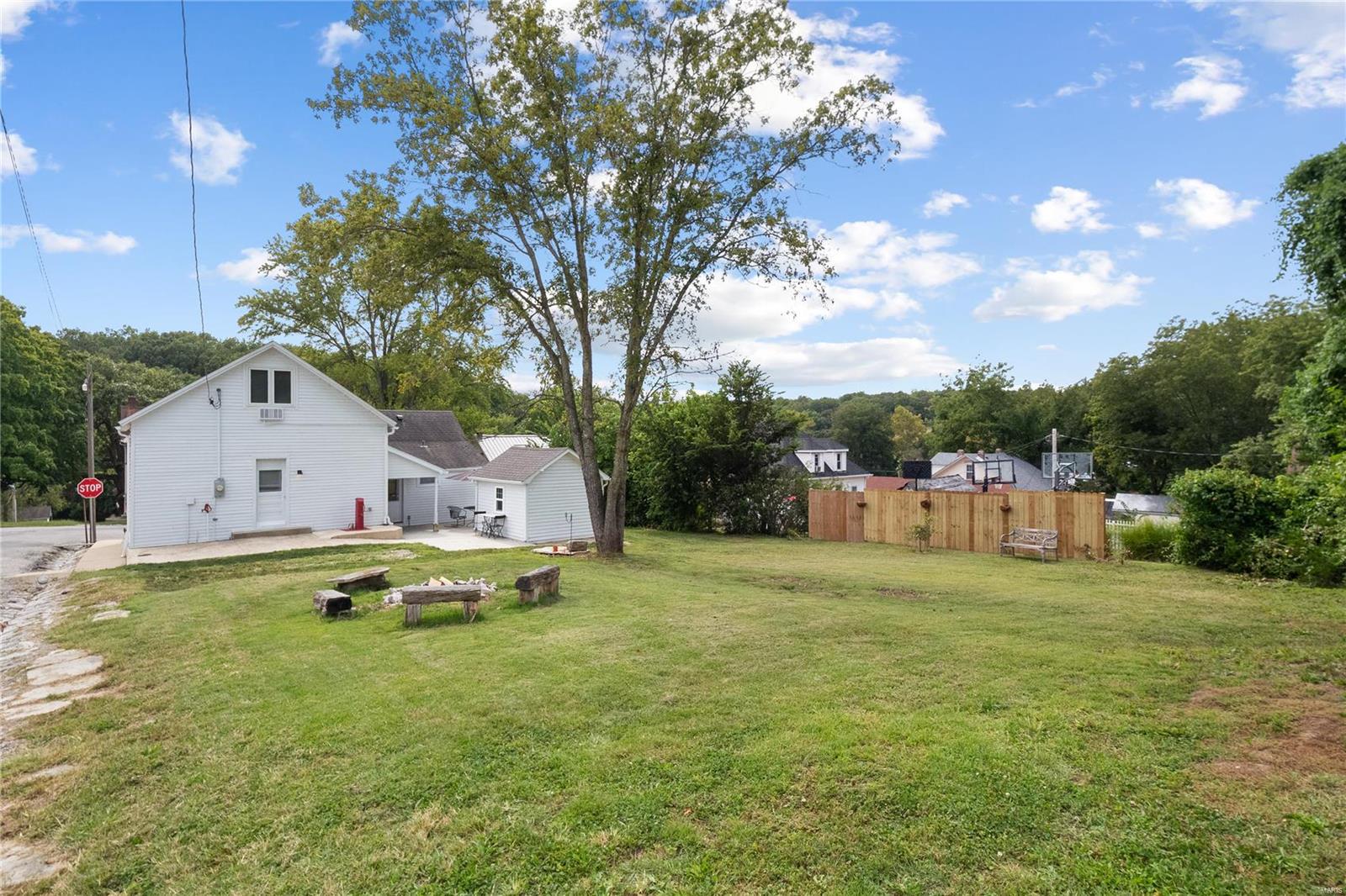 1137 Main Street Property Photo 22