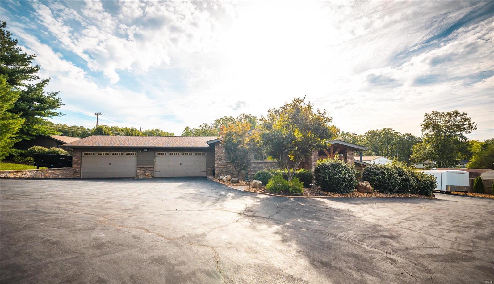 10010 Edmondson Hills Dr Property Photo 35