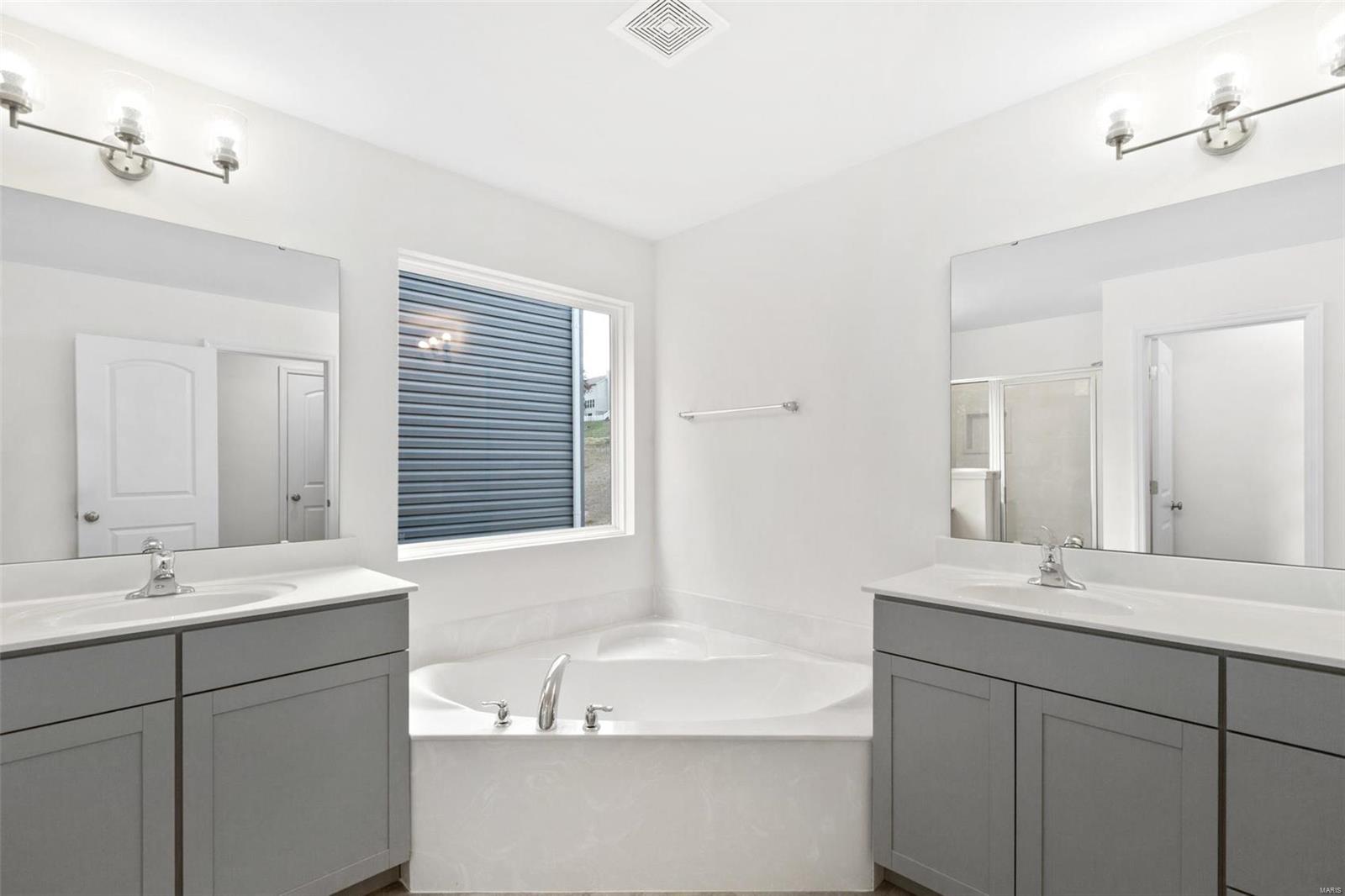 1421 Bloomfield Drive Property Photo 8