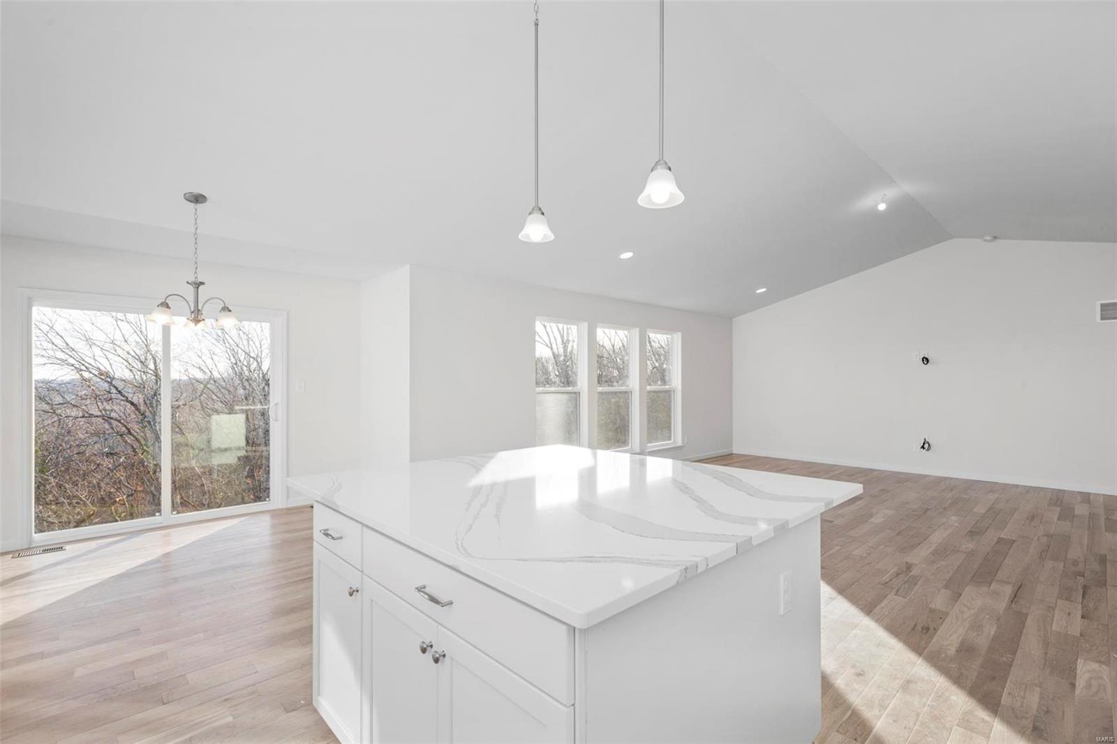 1421 Bloomfield Drive Property Photo 17