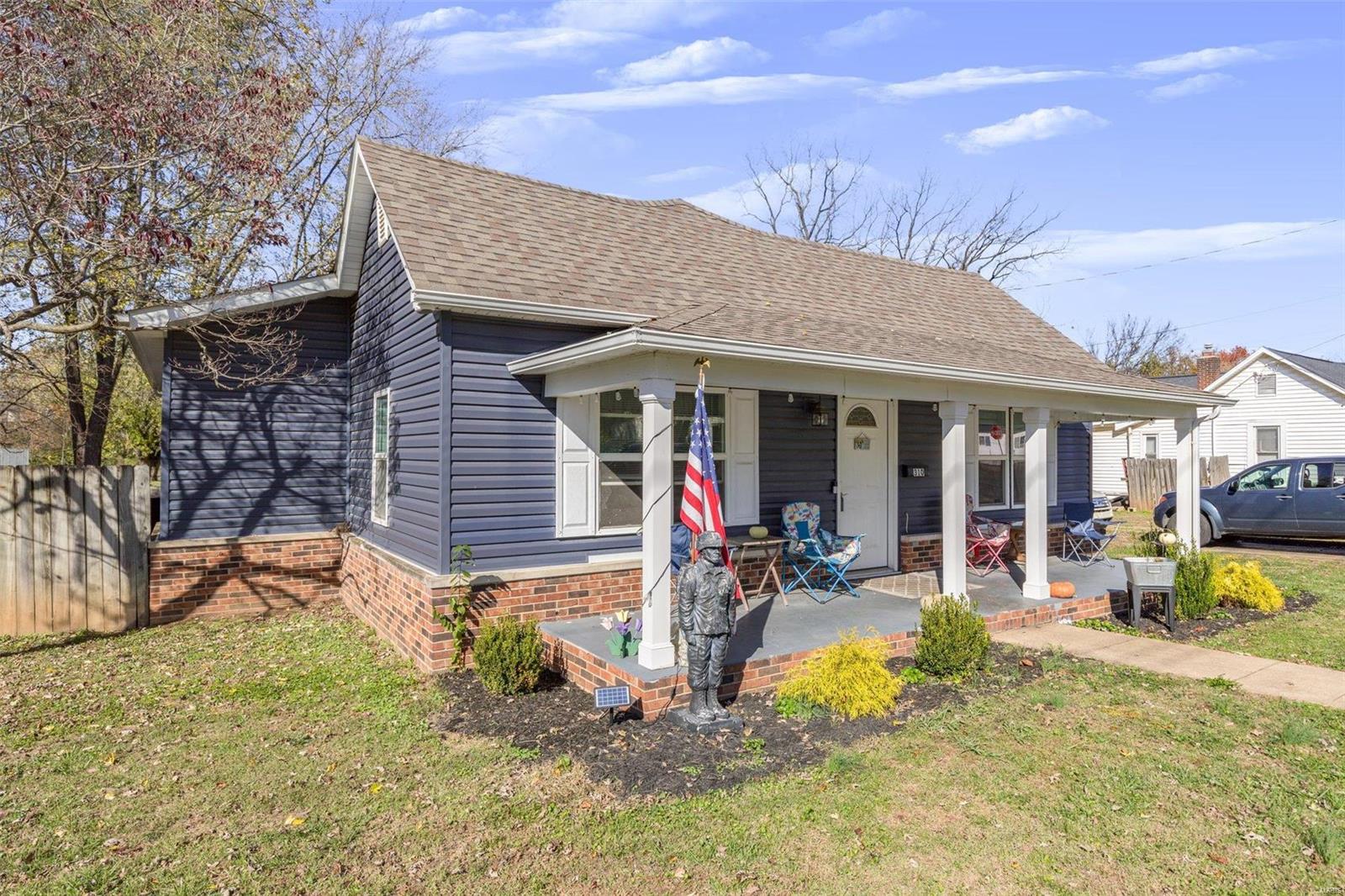 310 Crane Street Property Photo